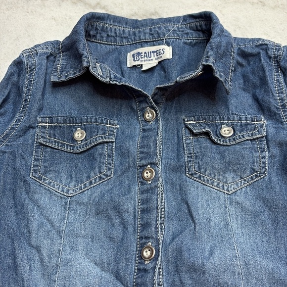 Blue Jean Jacket Classic Denim Style - Picture 3 of 5